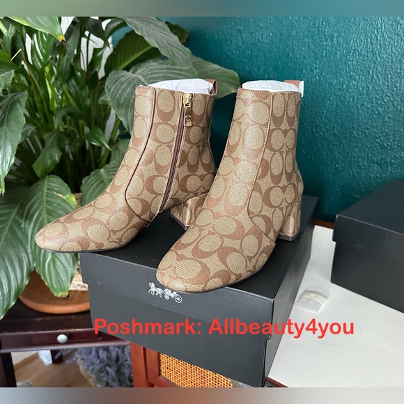 NIB - COACH Noah Bootie In Signature Canvas - size 6 US - Picture 13 of 16